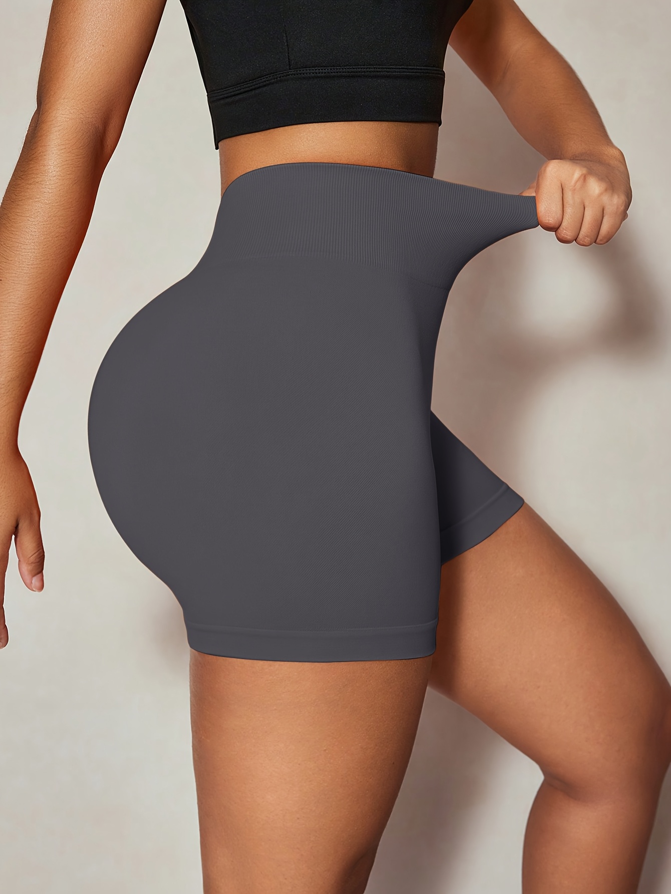 Short Deportivo En Gris Oscuro